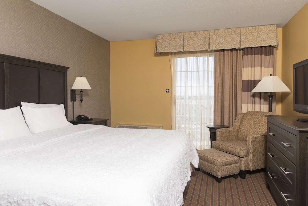 Hampton Inn Holland Esterno foto