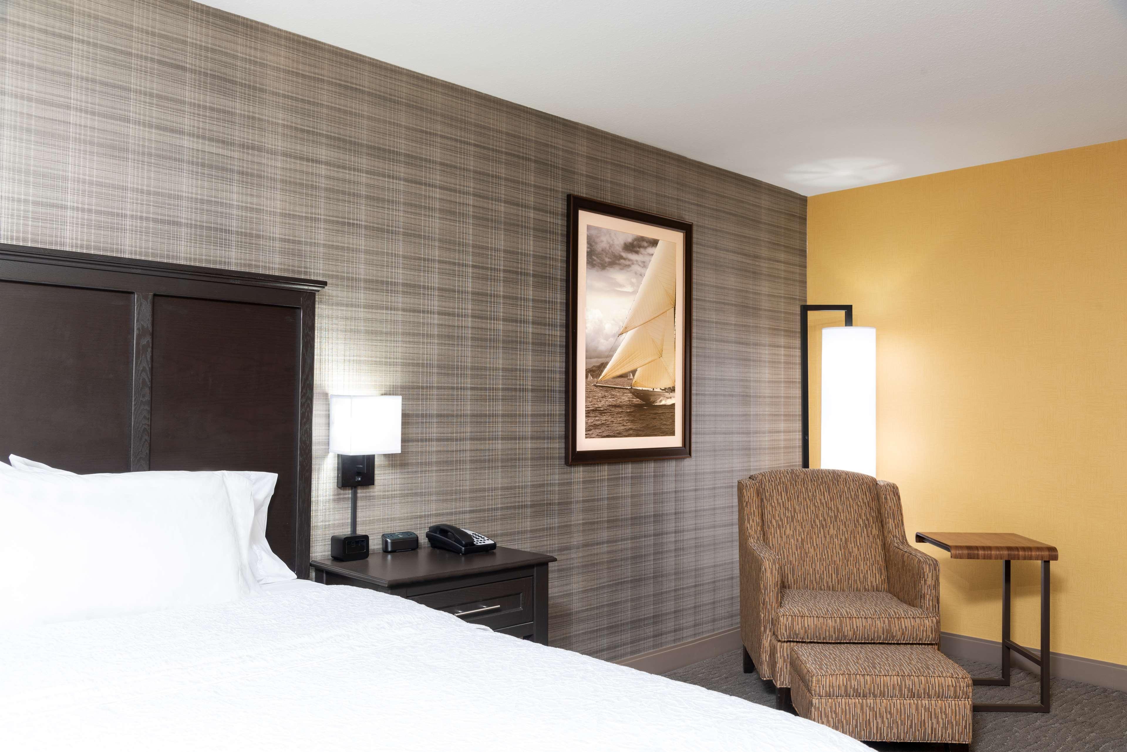 Hampton Inn Holland Esterno foto