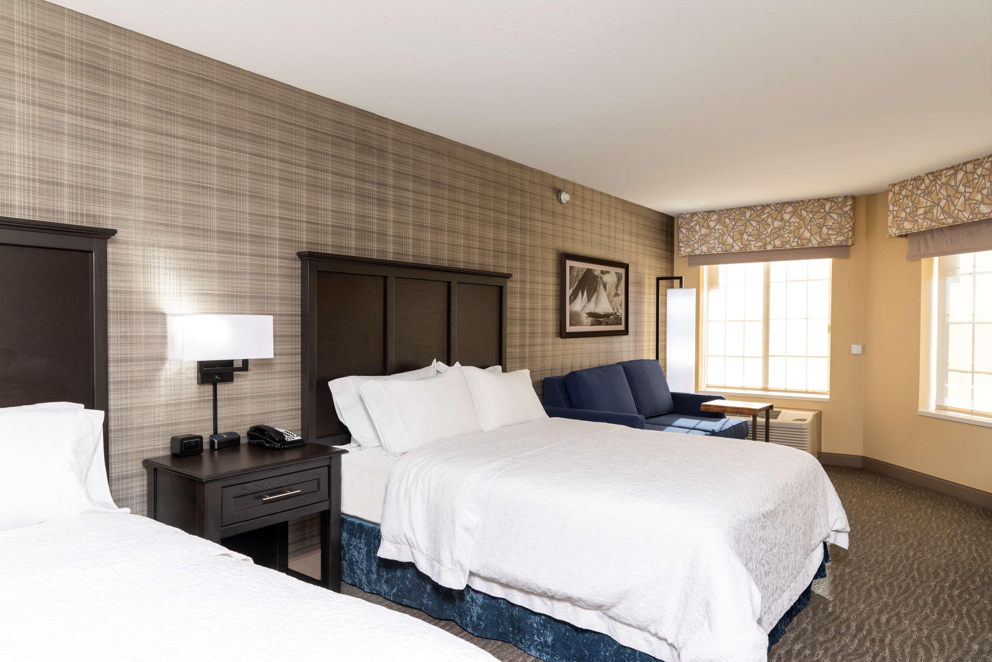 Hampton Inn Holland Esterno foto