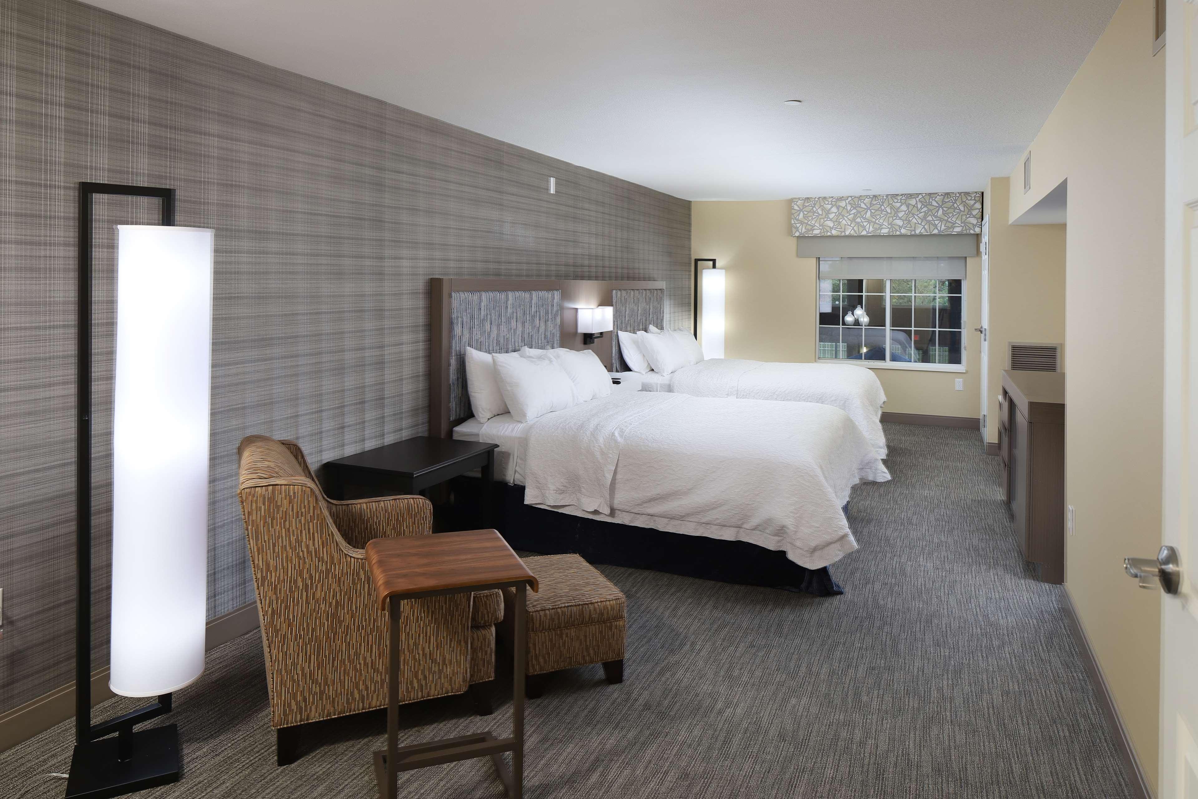 Hampton Inn Holland Esterno foto
